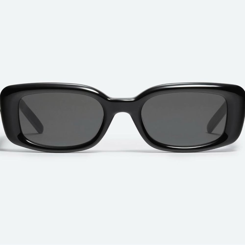 GENTLE MONSTER the Bell Bold Sunglasses